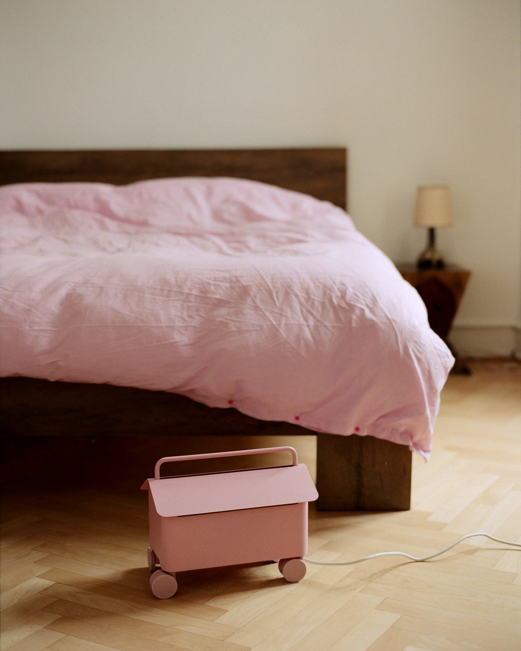 Pedestal Cable Villa Power Accessories 015 Bubble Gum